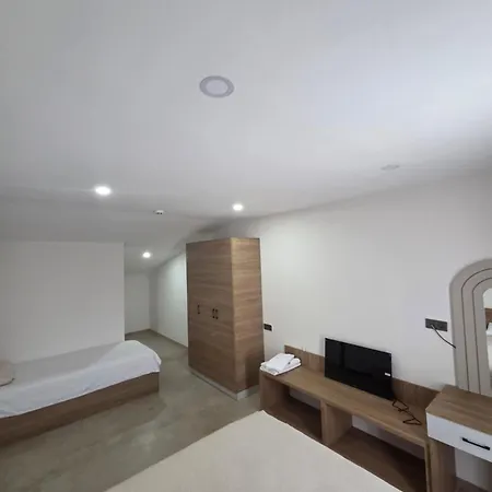 Oregano Aparthotel 4*