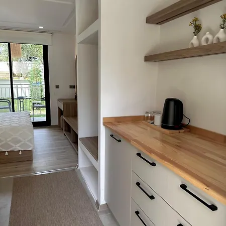 Aparthotel Oregano Side